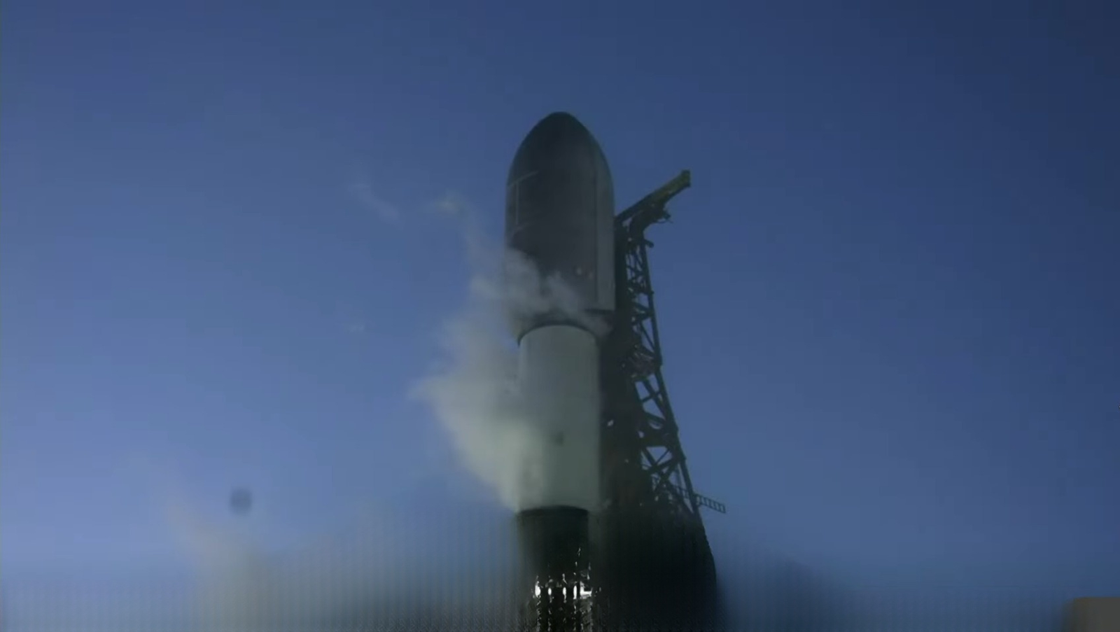 SpaceX Launch: Celestial Connectivity SpaceX Launches 22 Starlink Satellites in Dazzling Dusk Liftoff